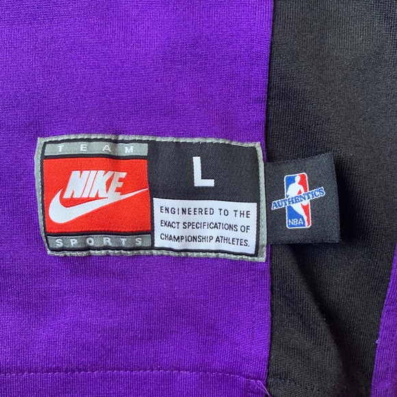 Vintage Toronto Raptors Jersey - Picture 10 of 12